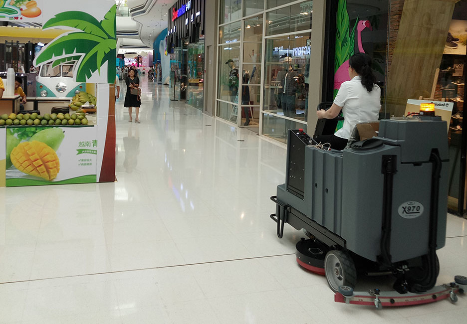 江西大型清潔設備多功能洗地機和電動<a href=http://www.fulhamtarts.com target=_blank class=infotextkey>掃地車生產廠</a>
